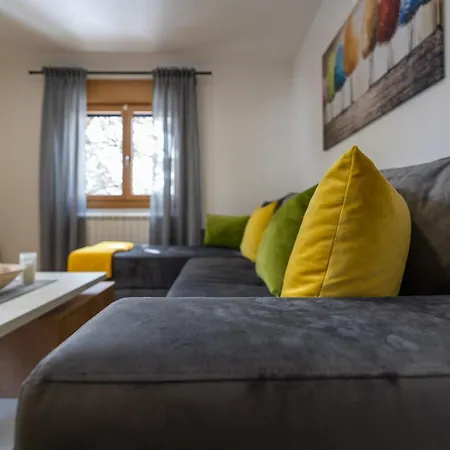 Apartment Colic