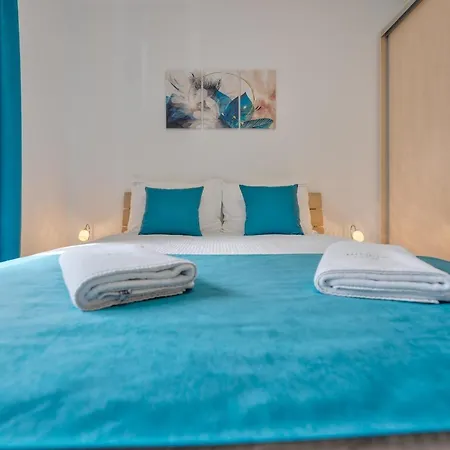 Colic Apartment *